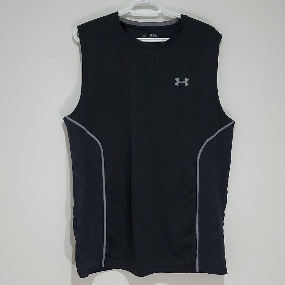 UNDER Armour black and grey XL athletic jersey